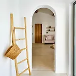 Villa Flores 46 *
